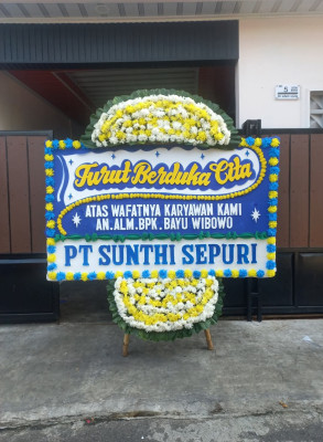 Papan Bunga Duka di Nunggawi
