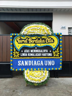 Papan Bunga Duka di Nunggawi